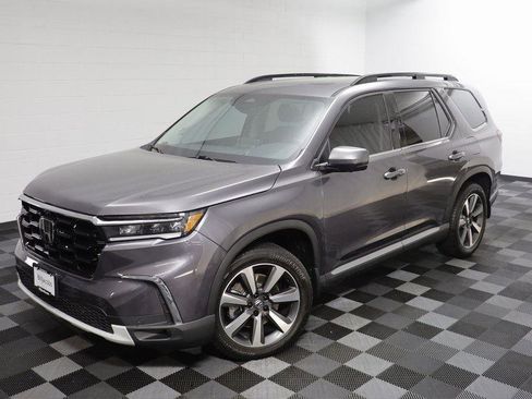 Used 2023 Honda Pilot Elite image 2