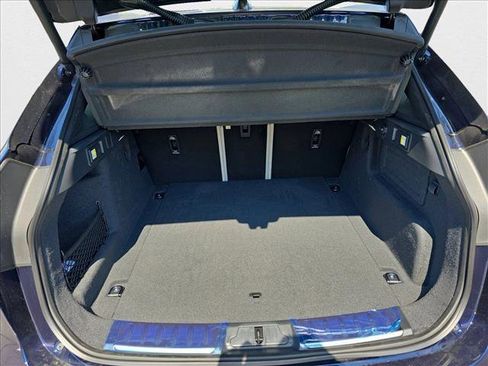 New 2026 Jaguar F-PACE R-Dynamic S image 9