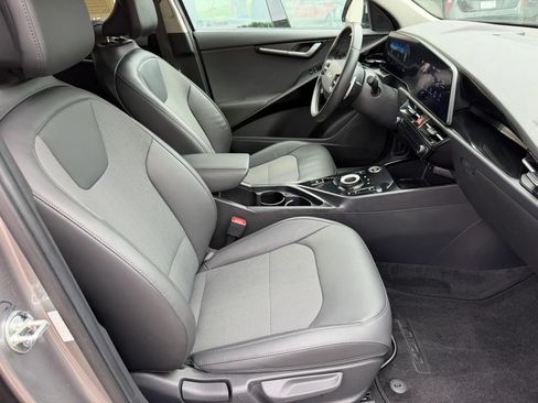 Used 2023 Kia Niro Wind FWD image 21