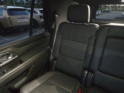 Used 2024 Chevrolet Tahoe RST AWD/4WD image 12
