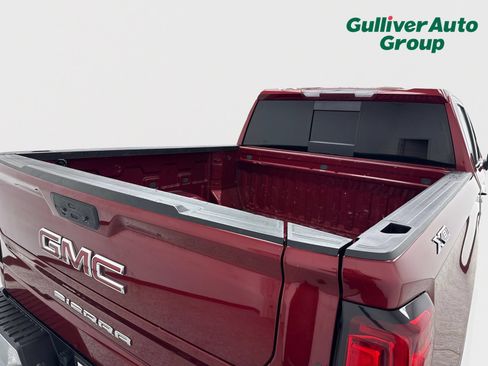 Used 2019 GMC Sierra 1500 SLT AWD/4WD image 18