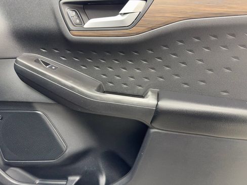 Used 2020 Ford Escape Titanium AWD/4WD image 44