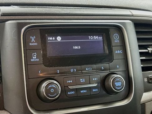 Used 2018 RAM 1500 Express AWD/4WD image 14