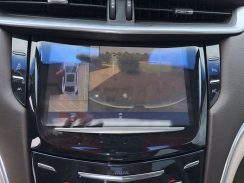 Used 2017 Cadillac XTS Premium Luxury FWD image 9