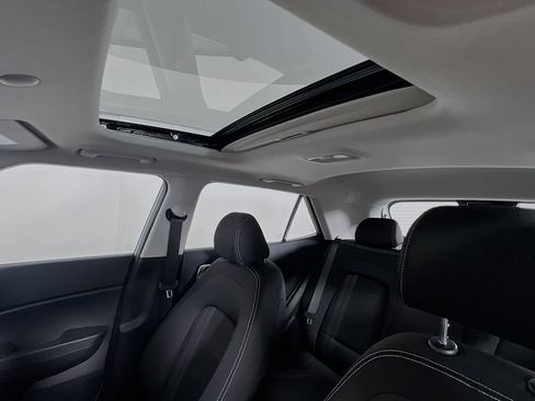 Certified 2026 Hyundai Venue SEL FWD image 21