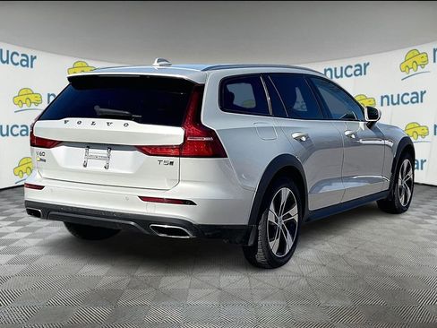 Used 2020 Volvo V60 T5 Cross Country w/ Protection Package image 6