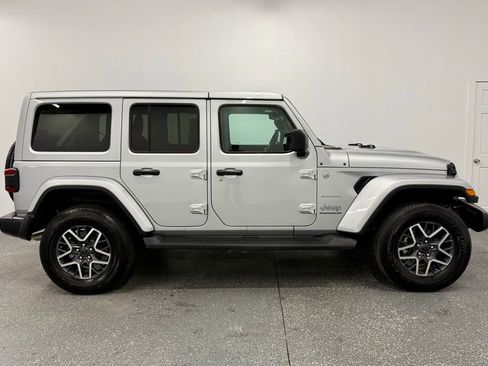 Used 2024 Jeep Wrangler Sahara w/ Technology Group image 2