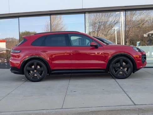 New 2026 Porsche Cayenne GTS image 8