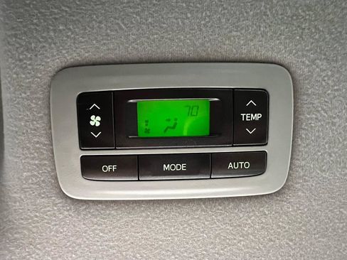 Used 2014 Toyota Sienna XLE w/ Entertainment Package AWD/4WD image 25