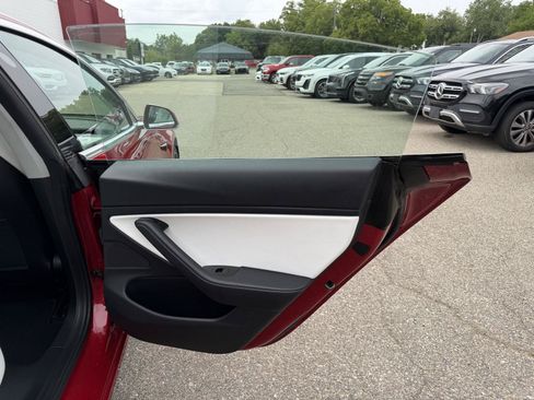 Used 2020 Tesla Model 3 Performance AWD/4WD image 23