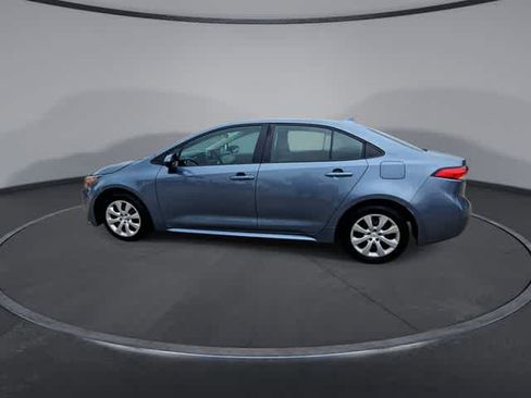 Used 2024 Toyota Corolla LE FWD image 5