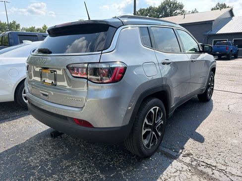 Used 2024 Jeep Compass Limited AWD/4WD image 8