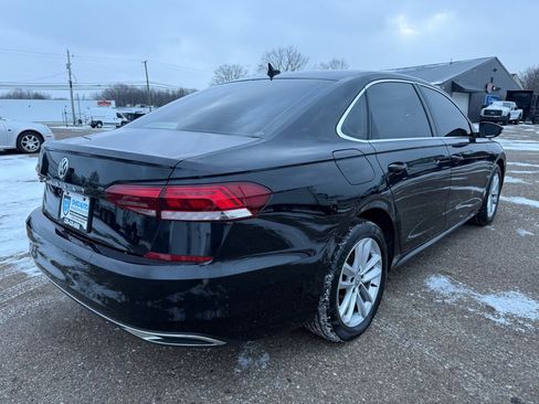 Used 2020 Volkswagen Passat 2.0T SE w/ Sunroof Package image 8