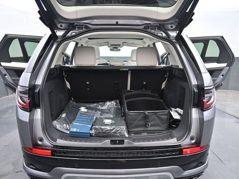 New 2025 Land Rover Discovery Sport S AWD/4WD image 15