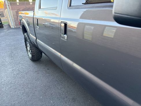 Used 2014 Ford F250 Lariat w/ Chrome Package image 16