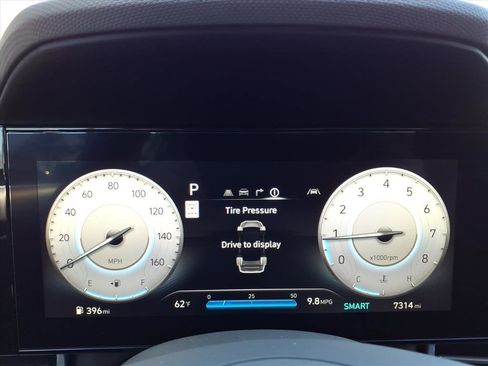 Certified 2025 Hyundai Elantra SEL image 25