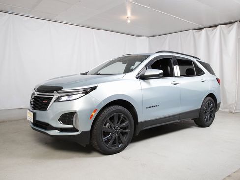 Used 2022 Chevrolet Equinox RS image 27
