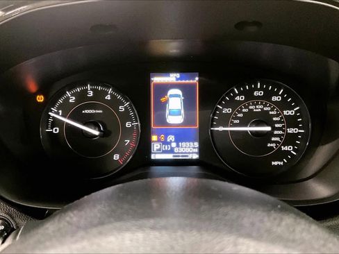Used 2021 Subaru Crosstrek 2.0i AWD/4WD image 25