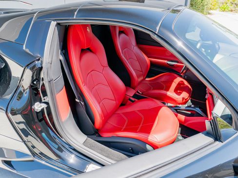 Used 2018 Ferrari 488 Spider RWD image 54