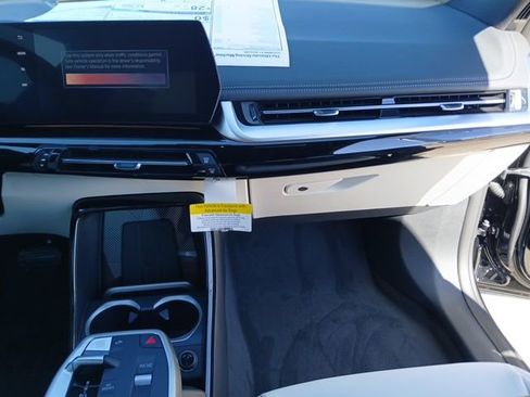 New 2026 BMW X1 xDrive28i AWD/4WD image 18