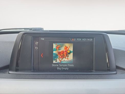 Used 2018 BMW 320i Sedan image 22