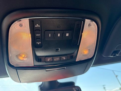 Used 2024 Dodge Durango GT AWD/4WD image 19