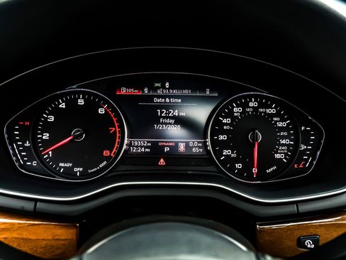 Used 2023 Audi A4 2.0T Premium w/ Convenience Package image 20