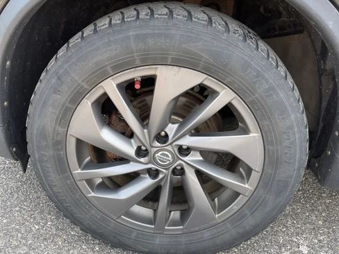 Used 2016 Nissan Rogue SL w/ SL Premium Package AWD/4WD image 17