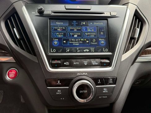 Used 2017 Acura MDX SH-AWD image 23