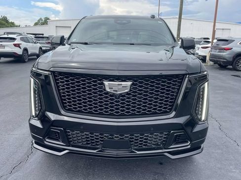 Used 2026 Cadillac Escalade V w/ LPO, ONYX Package AWD/4WD image 7