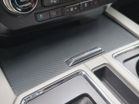 Used 2020 Ford F150 Lariat w/ Equipment Group 502A Luxury image 21