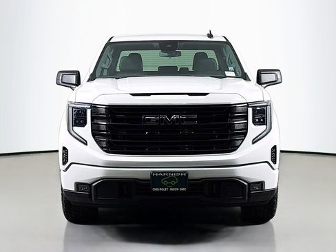 Used 2023 GMC Sierra 1500 Elevation image 2