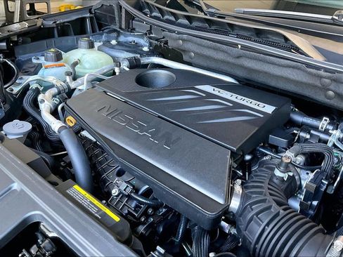 Used 2025 Nissan Rogue SV FWD image 27
