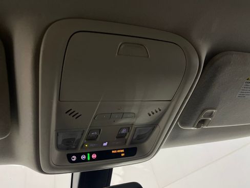 Used 2018 Cadillac XT5 Luxury image 71