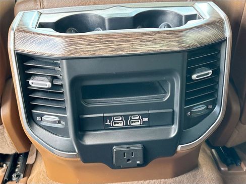 Used 2020 RAM 1500 Laramie RWD image 24