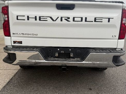 Used 2020 Chevrolet Silverado 1500 LT image 8