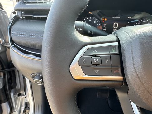 New 2026 Jeep Compass Latitude AWD/4WD image 25