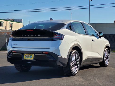 New 2026 Nissan Leaf SV+ image 5