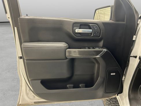 Used 2021 GMC Sierra 1500 AT4 w/ AT4 Value Package AWD/4WD image 7