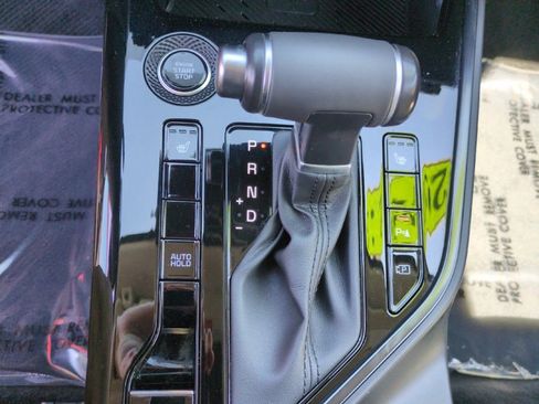 Used 2023 Kia Niro EX FWD image 22