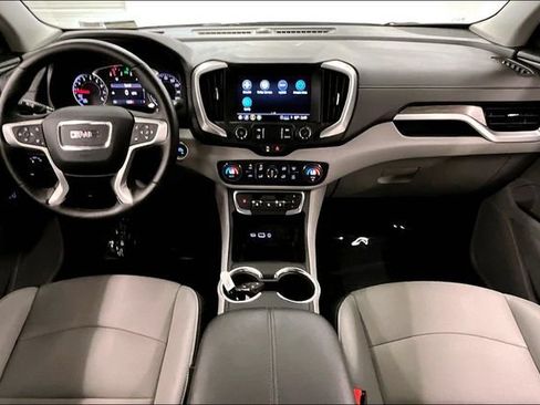 Used 2024 GMC Terrain SLT AWD/4WD image 18