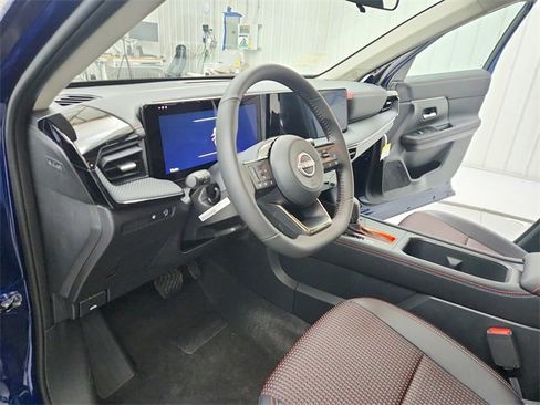 New 2026 Nissan Kicks SR image 18