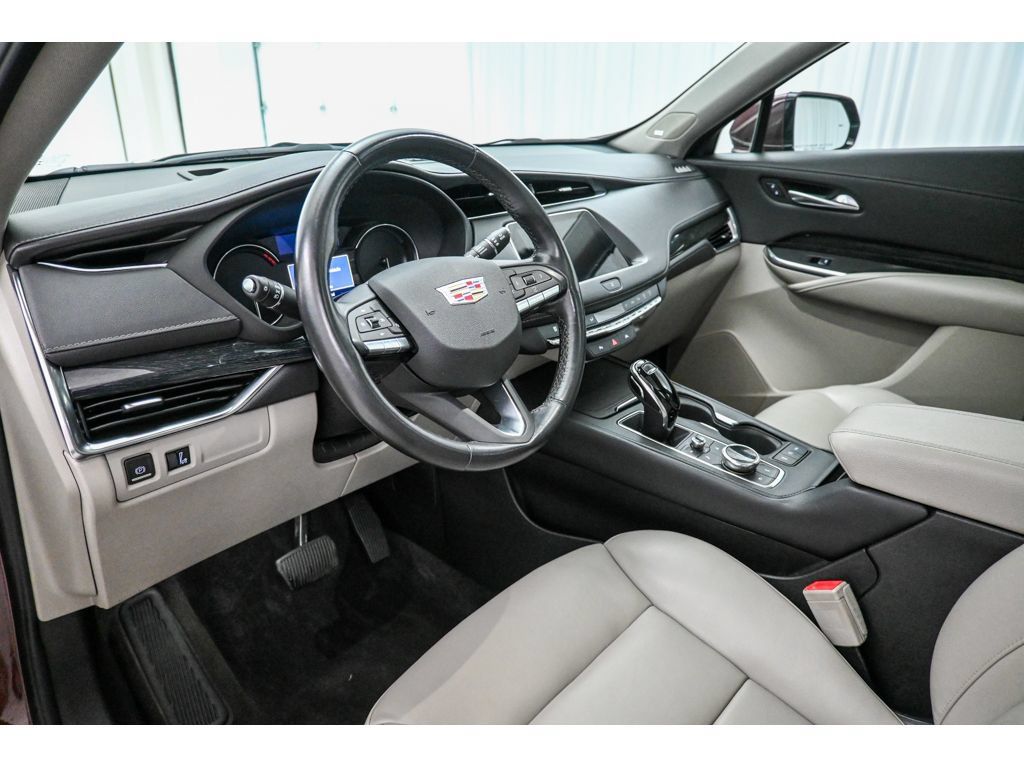 Certified 2023 Cadillac XT4 Premium Luxury AWD/4WD image 11