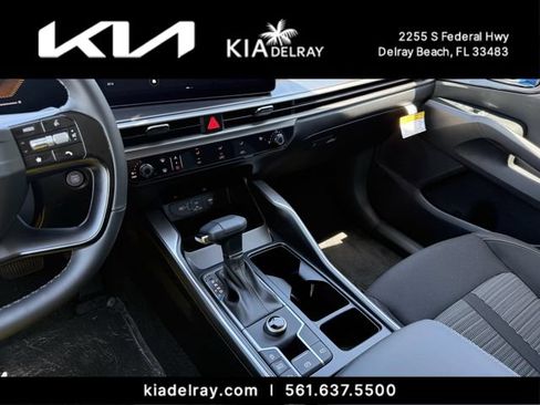 New 2026 Kia Sorento LX FWD image 23