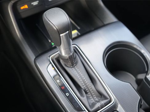 Used 2024 Honda Civic Touring image 14