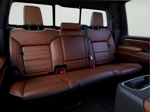 New 2026 GMC Sierra 3500 Denali Ultimate AWD/4WD image 7