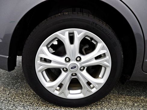 Used 2012 Ford Fusion SE FWD image 19