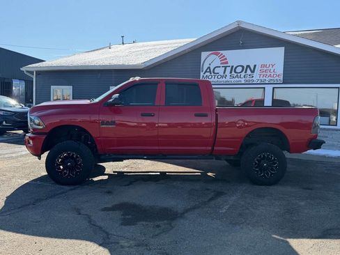 Used 2016 RAM 2500 Tradesman w/ Chrome Appearance Group AWD/4WD image 2
