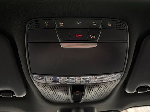 Used 2020 Mercedes-Benz GLC 300 image 16