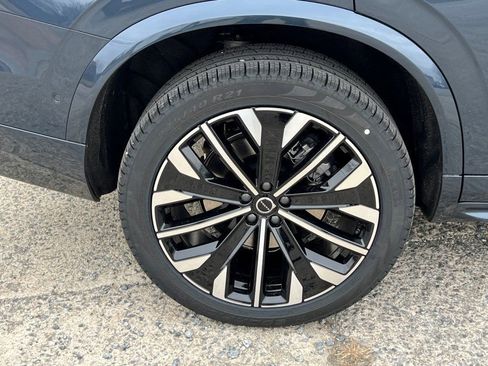 New 2026 Volvo XC90 T8 Ultra w/ Protection Package Premier image 6